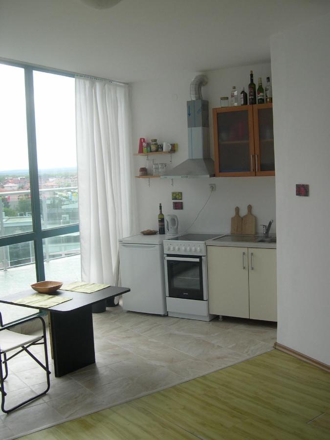 802, Spacy Apm With Sea View. Primorsko Buitenkant foto